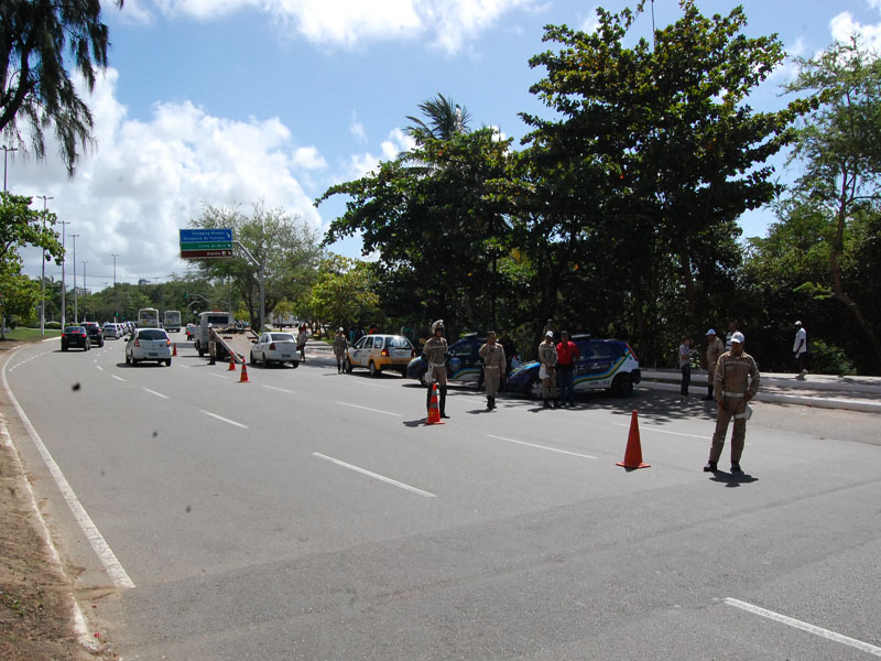SMTT deflagra operação para combater transporte clandestino - SMTT Aracaju